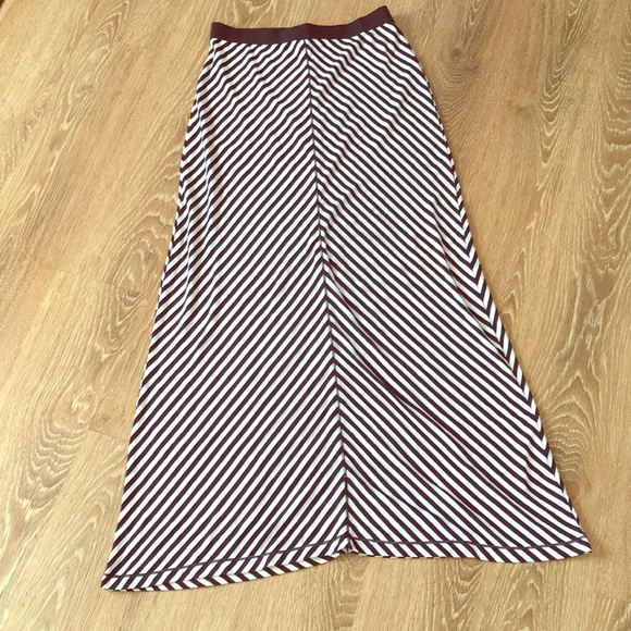 Max Studio Dresses & Skirts - Max Studio Skirt